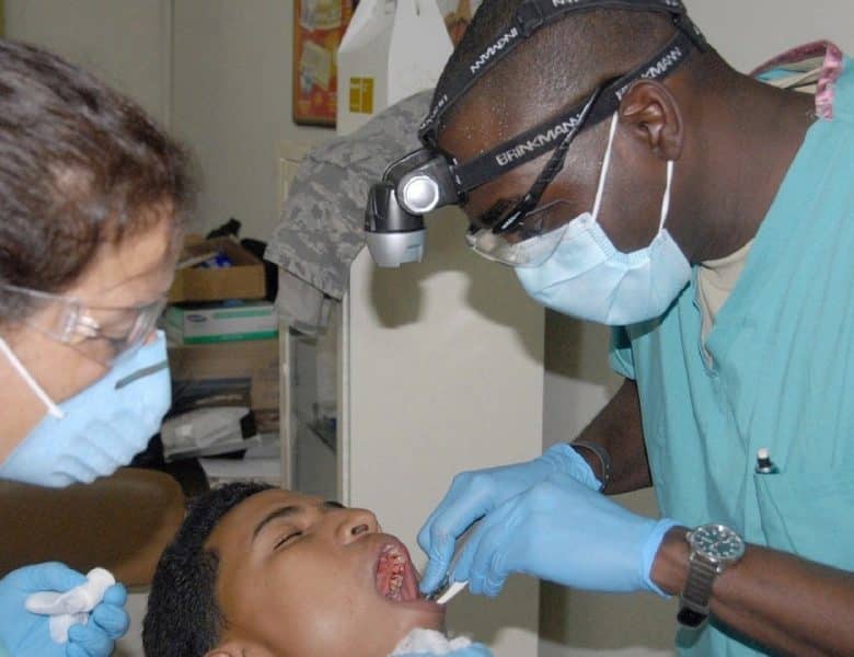 Pourquoi faire le choix des facettes dentaires ?