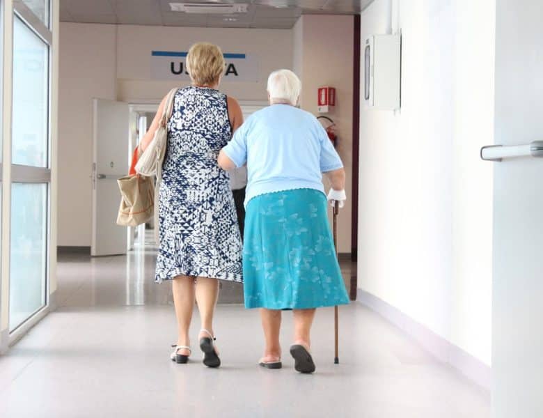 Mutuelle hospitalisation seule senior : quels sont les avantages ?