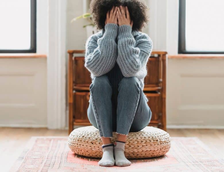 Pourquoi j&rsquo;ai une petite douleur au cœur de temps en temps ?