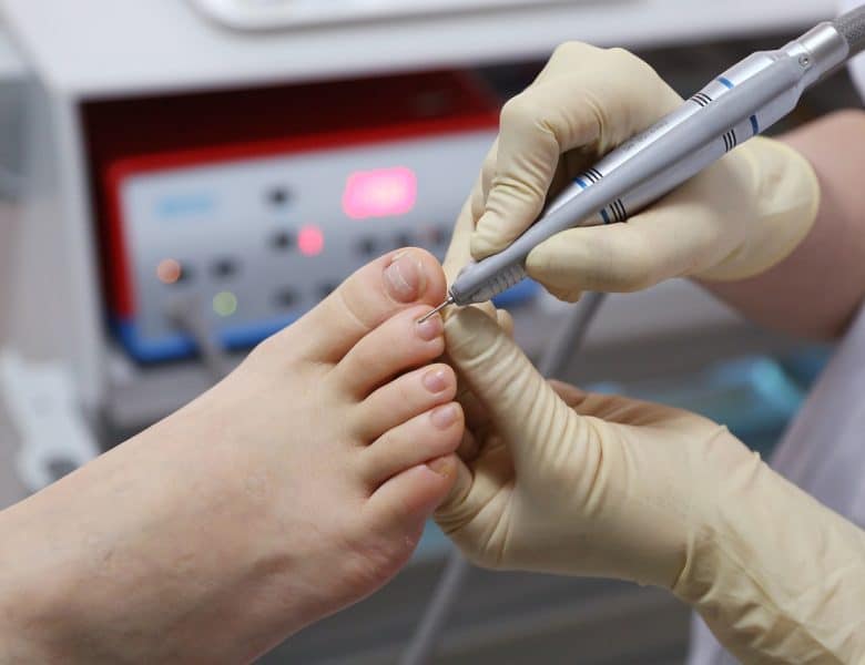 Quels sont les avantages de recourir aux services d&rsquo;un pédicure-podologue ?