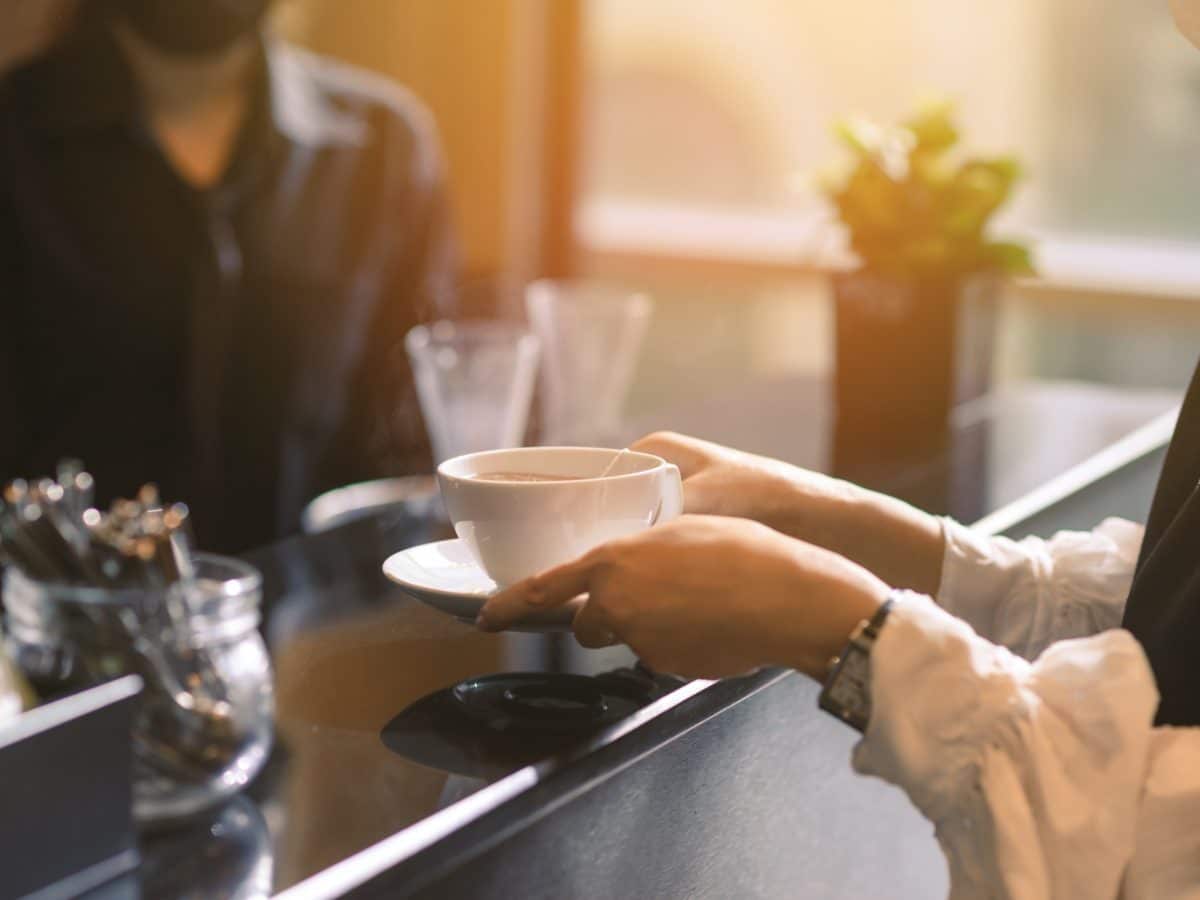 Vaut-il mieux boire du thé ou du café pour la santé ?