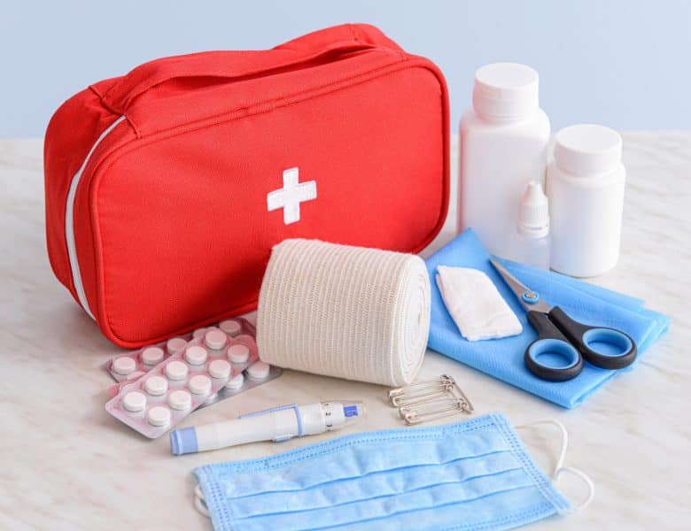 Accessoires essentiels pour une trousse de secours efficace