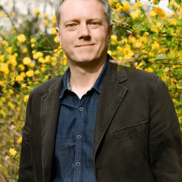 Qui est l’hypnothérapeute Jean-Marc Atkins ?