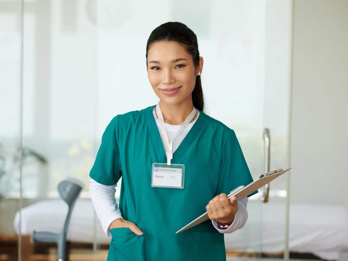 Développer votre expertise en soins grâce à la formation infirmier continue