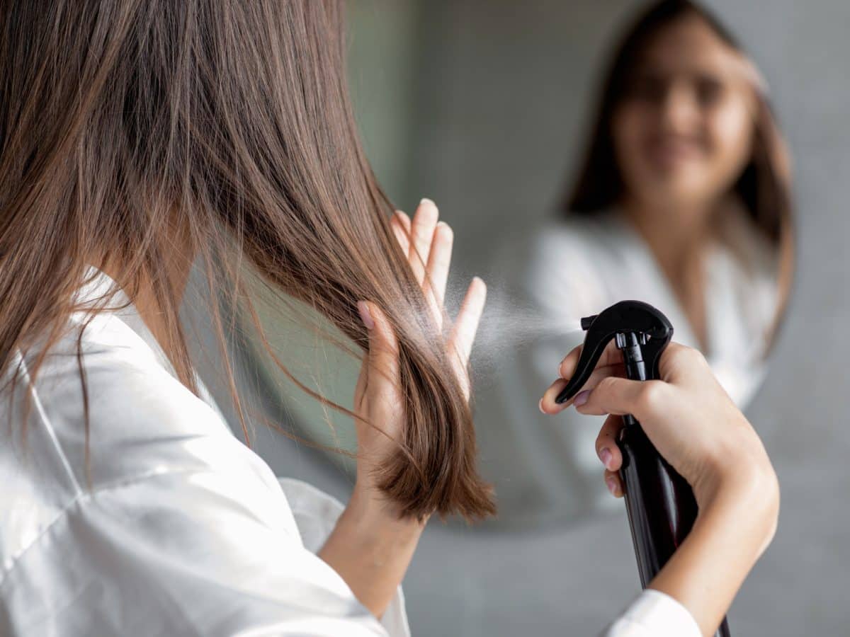 Solutions naturelles pour renforcer les cheveux et prévenir leur fragilité